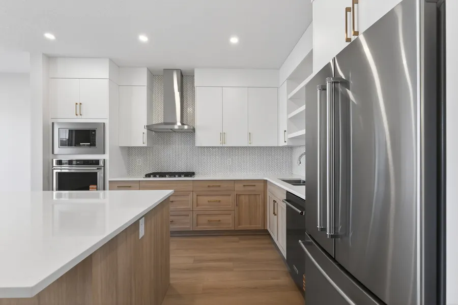 Built-in wall ovens