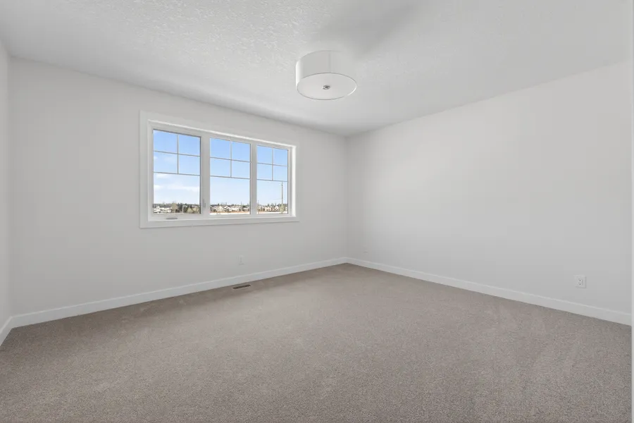 Bedroom, bay window